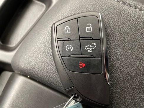 Used 2024 Chevrolet Silverado 1500 LT image 22