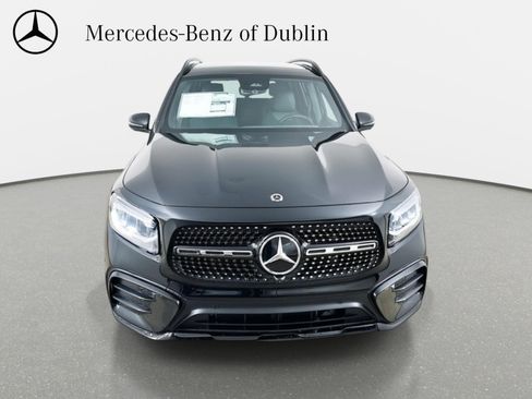 Used 2026 Mercedes-Benz GLB 250 4MATIC image 2