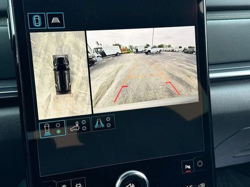 Used 2026 GMC Terrain AT4 w/ Technology Package II AWD/4WD image 17