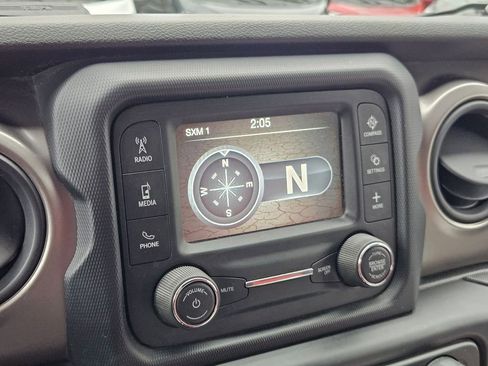 Certified 2018 Jeep Wrangler Unlimited Sport S image 23