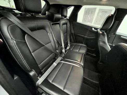 Used 2023 Ford Escape Platinum AWD/4WD image 37