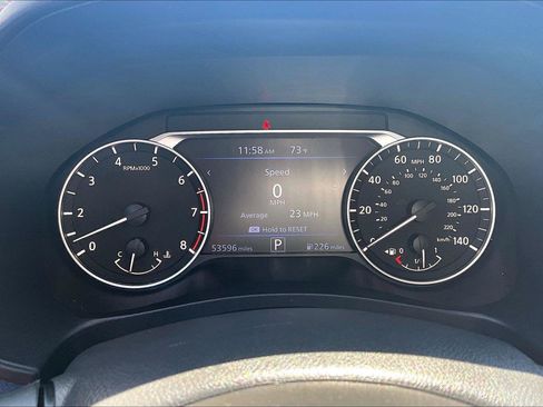 Used 2024 Nissan Altima 2.5 SR FWD image 13