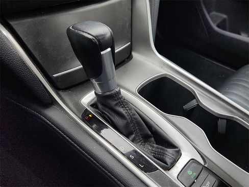 Used 2021 Honda Accord EX-L image 30