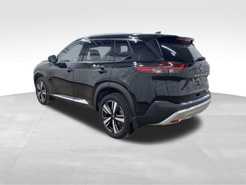 Used 2023 Nissan Rogue Platinum w/ Platinum Premium Package image 2