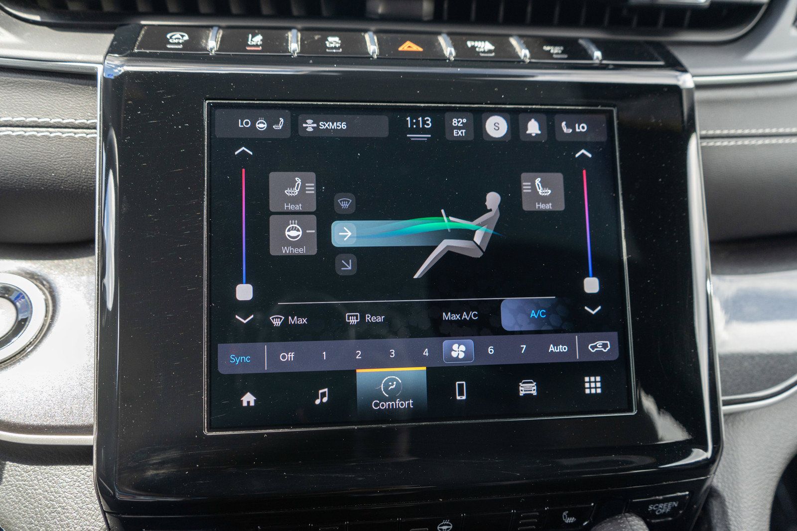 Used 2023 Jeep Grand Cherokee Altitude AWD/4WD image 18