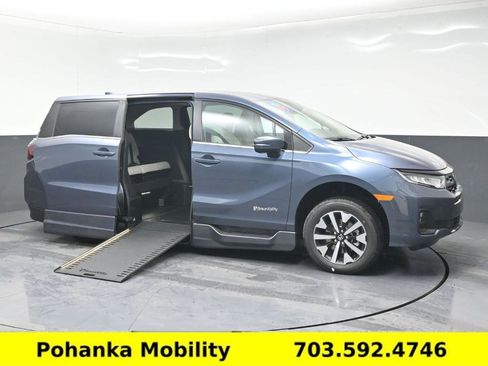 Used 2026 Honda Odyssey EX-L image 16