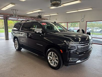 Used 2023 Chevrolet Suburban Premier w/ Premium Package 2