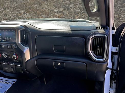 Used 2020 Chevrolet Silverado 1500 LT w/ All-Star Edition image 15