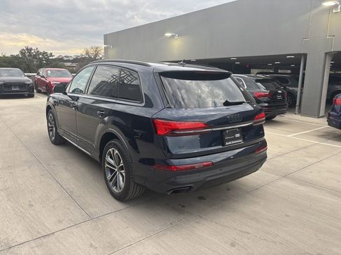 Used 2025 Audi Q7 2.0T Premium w/ Convenience Plus Package image 9