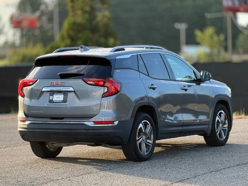 Used 2018 GMC Terrain SLT w/ Preferred Package FWD image 9
