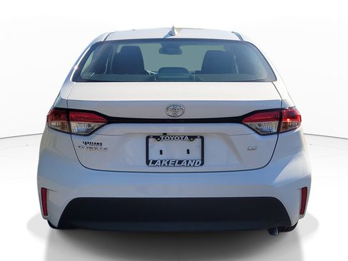 Used 2025 Toyota Corolla LE image 6