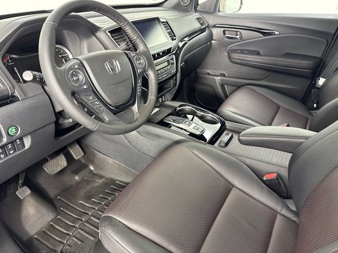 Used 2022 Honda Ridgeline Black Edition image 12
