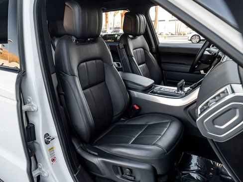 Used 2019 Land Rover Range Rover Sport HSE AWD/4WD image 37