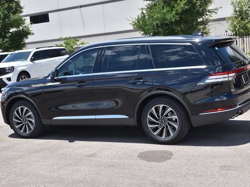 New 2026 Lincoln Aviator 2WD image 10