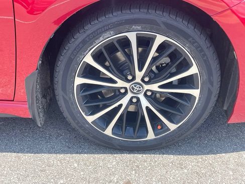 Used 2020 Toyota Camry SE FWD image 30