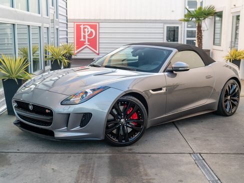 Used 2014 Jaguar F-TYPE S RWD image 10