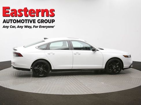 Used 2024 Honda Accord Sport image 40