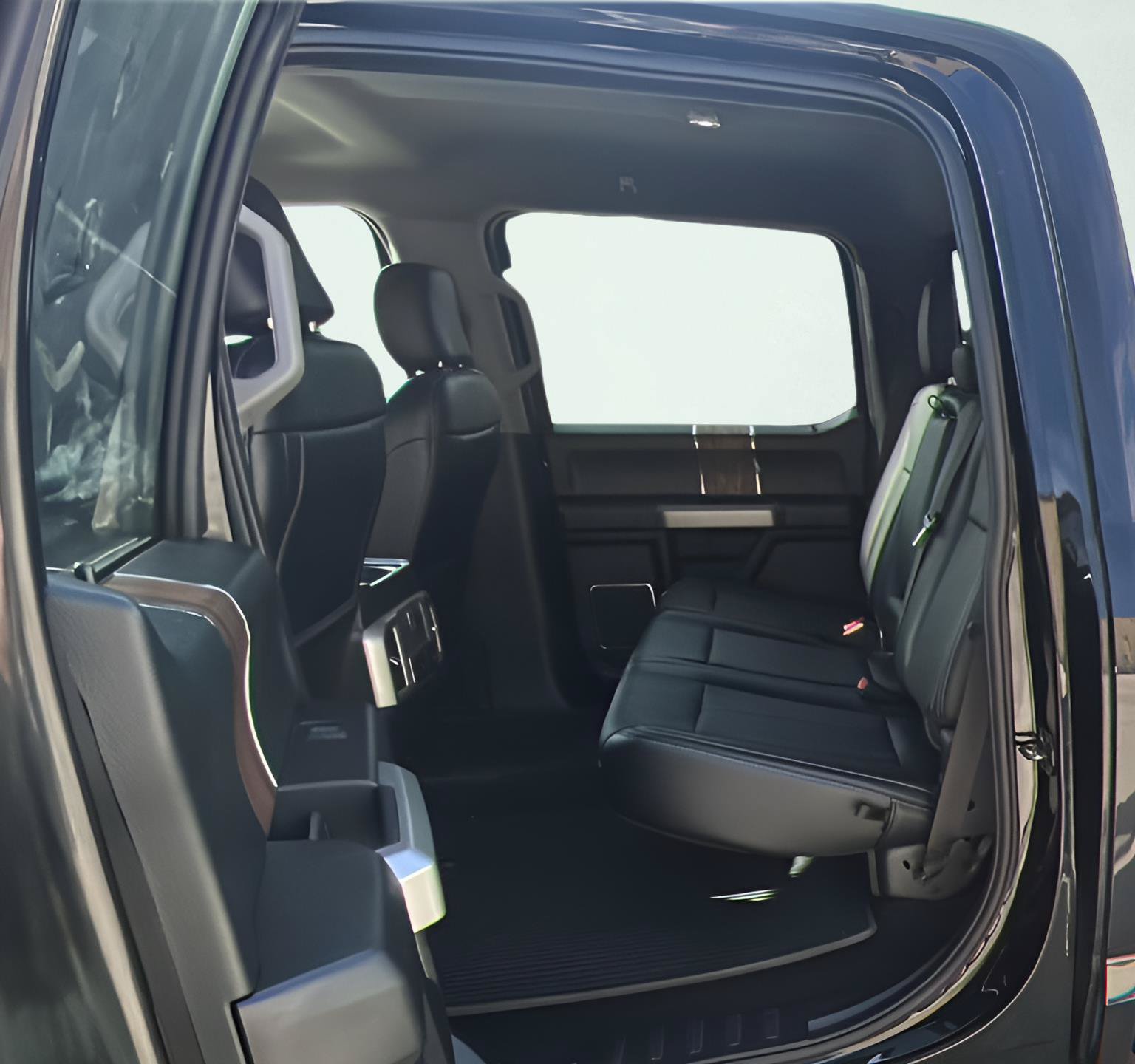 Used 2019 Ford F150 Lariat AWD/4WD image 3