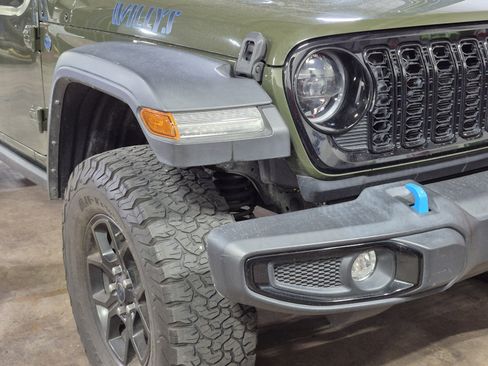 Used 2024 Jeep Wrangler Unlimited AWD/4WD image 4