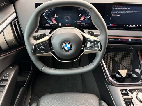 Used 2025 BMW X3 xDrive30i w/ Convenience Package image 18