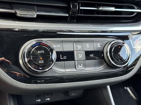 New 2026 Buick Envista Sport Touring w/ Convenience II Package FWD image 16