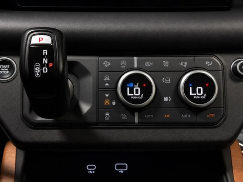 Used 2020 Land Rover Defender 110 X AWD/4WD image 43