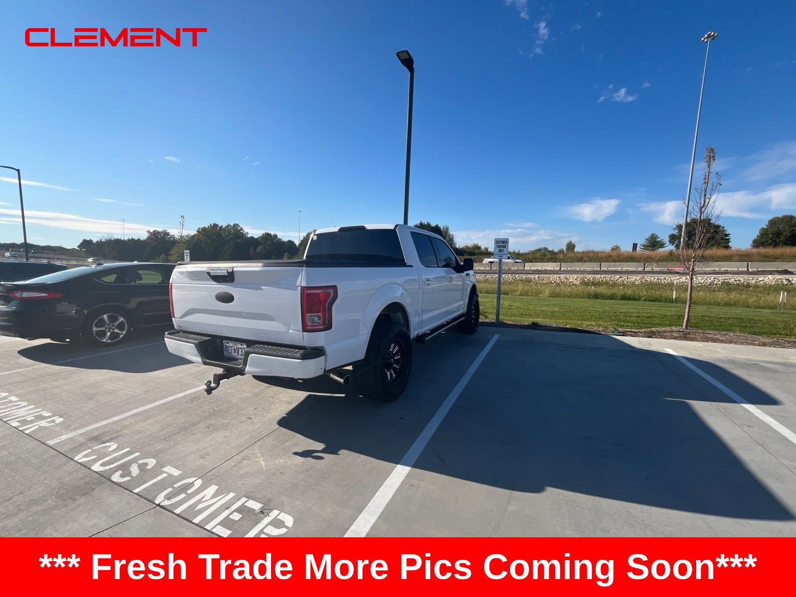 Used 2015 Ford F150 XLT w/ Equipment Group 301A Mid AWD/4WD image 4
