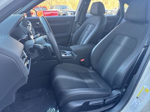 Used 2023 Honda Civic Sport image 5