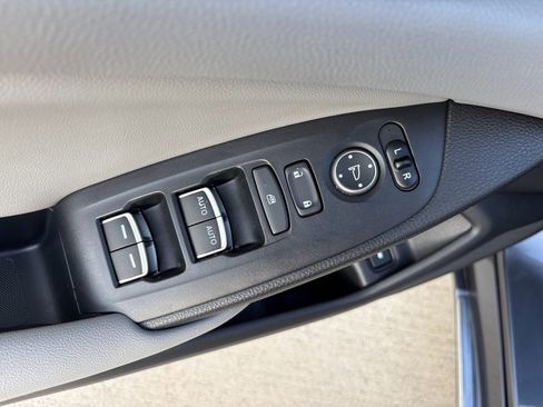 Certified 2019 Honda Accord EX image 11