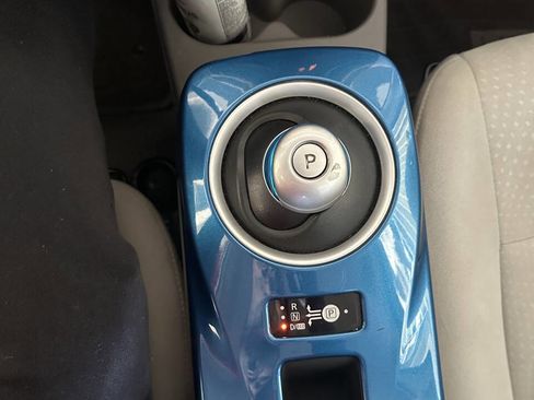 Used 2011 Nissan Leaf SL image 11