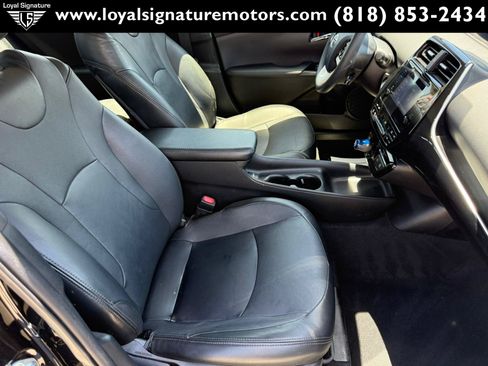Used 2018 Toyota Prius Two w/ Prius Two Safety Plus Package FWD image 30