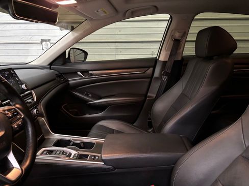 Used 2021 Honda Accord Touring image 23