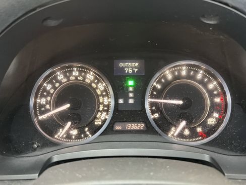 Used 2010 Lexus IS 350C RWD image 28