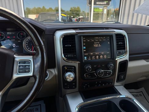 Used 2015 RAM 1500 Laramie w/ Convenience Group AWD/4WD image 13
