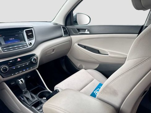 Used 2017 Hyundai Tucson Sport FWD image 23