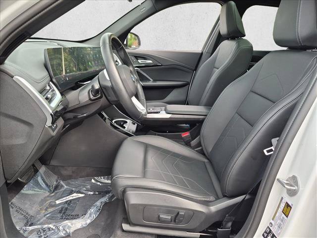 Used 2025 BMW X1 xDrive28i AWD/4WD image 16