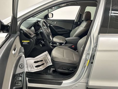 Used 2017 Hyundai Santa Fe Sport FWD image 9