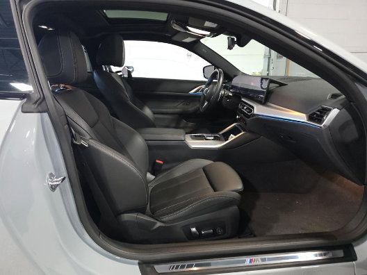 Used 2024 BMW 430i xDrive Coupe w/ M Sport Package AWD/4WD image 9