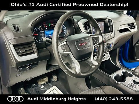 Used 2024 GMC Terrain SLE w/ Driver Convenience Package FWD image 13