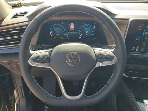 New 2026 Volkswagen Atlas SE FWD image 21
