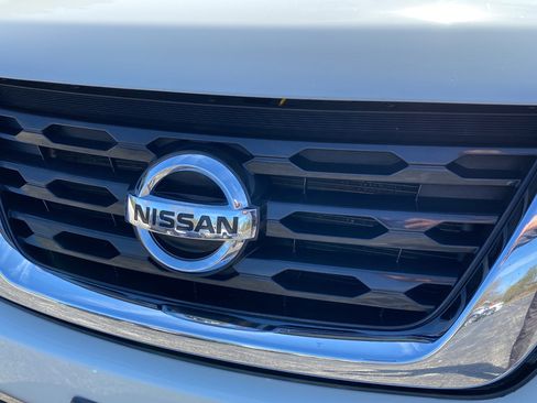 Used 2020 Nissan Pathfinder SV AWD/4WD image 41