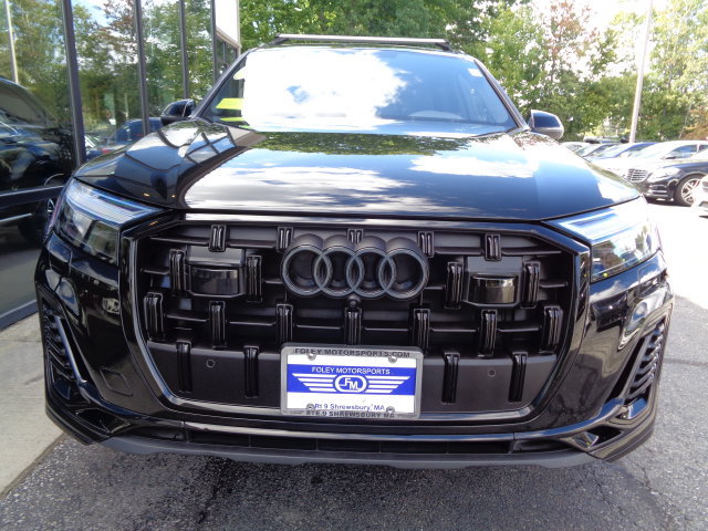 Used 2025 Audi Q7 3.0T Premium Plus AWD/4WD image 3