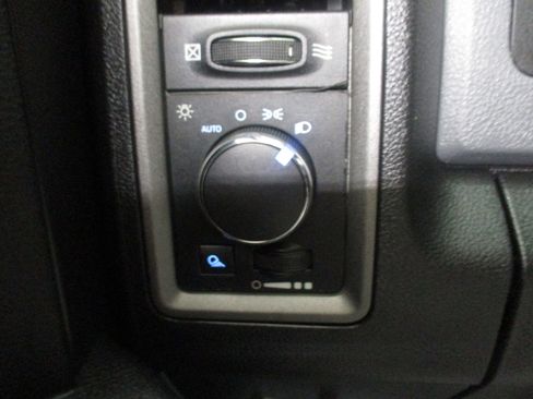 Used 2013 RAM 2500 Tradesman w/ Protection Group AWD/4WD image 19