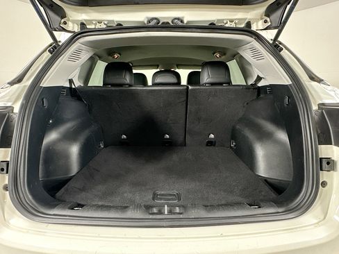 Used 2019 Jeep Compass Latitude w/ Popular Equipment Group AWD/4WD image 27