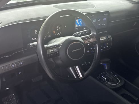 Used 2025 Hyundai Kona SEL FWD image 13