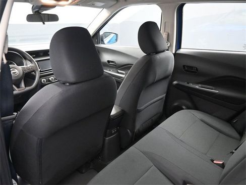 New 2025 Nissan Kicks Play S image 23