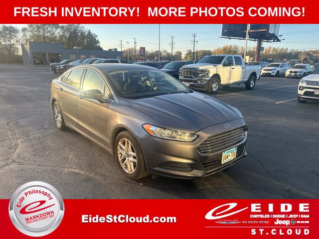 Used 2014 Ford Fusion SE FWD image 1