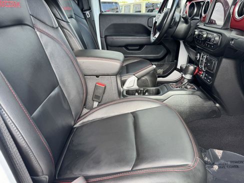Used 2021 Jeep Gladiator Rubicon AWD/4WD image 8