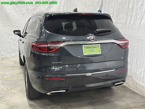 Used 2018 Buick Enclave Premium AWD/4WD image 31
