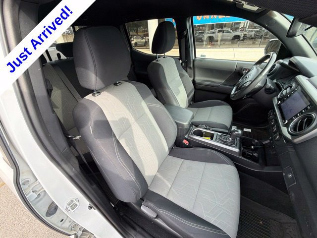 Used 2021 Toyota Tacoma TRD Off-Road AWD/4WD image 26
